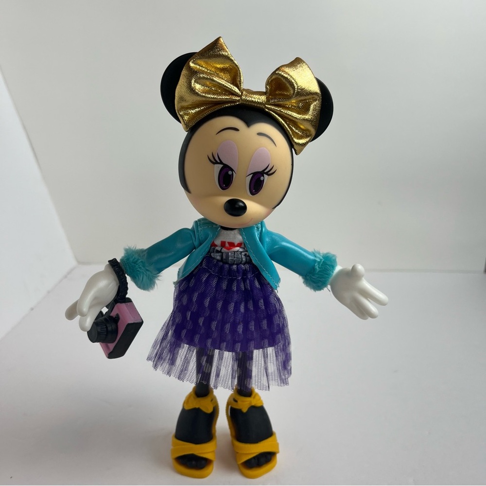 Disney Jakks City Style Minnie Mouse 9”Fashion Doll Toy Posable Camera Tutu